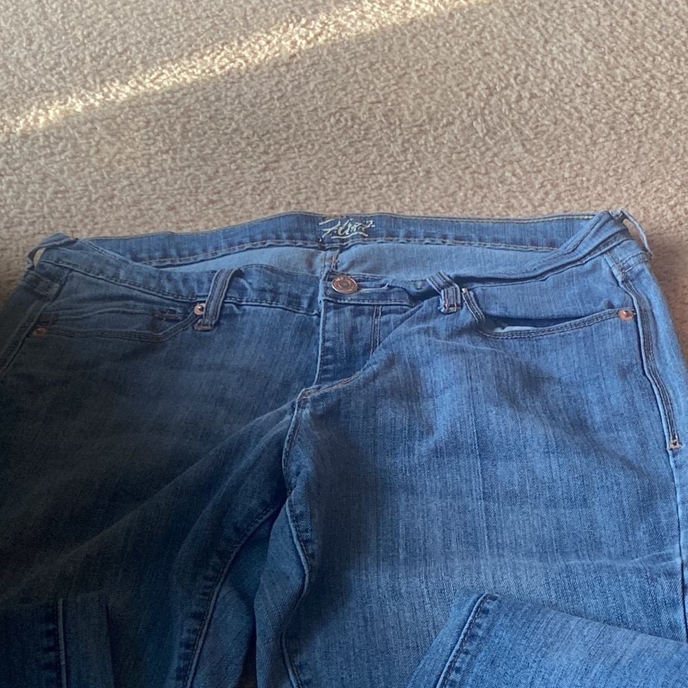 Jeans - Picture 2 of 7